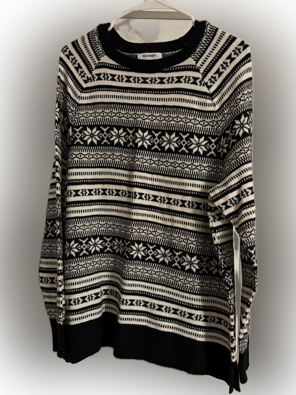 Old Navy Black and White Fair Isle Crewneck Sweater - Like New